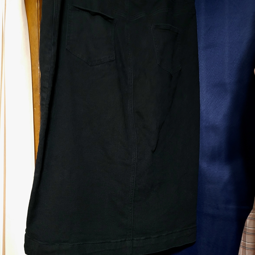 Classic Sara Black Denim Skirt